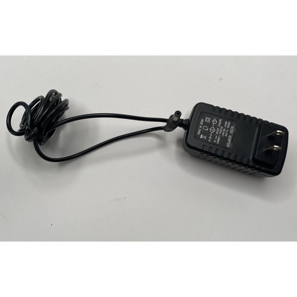 ORICO USB 3.0 SATA HDD Hard Drive & SSD Docking Station for 2.5" 3.5" - Picture 5 of 5